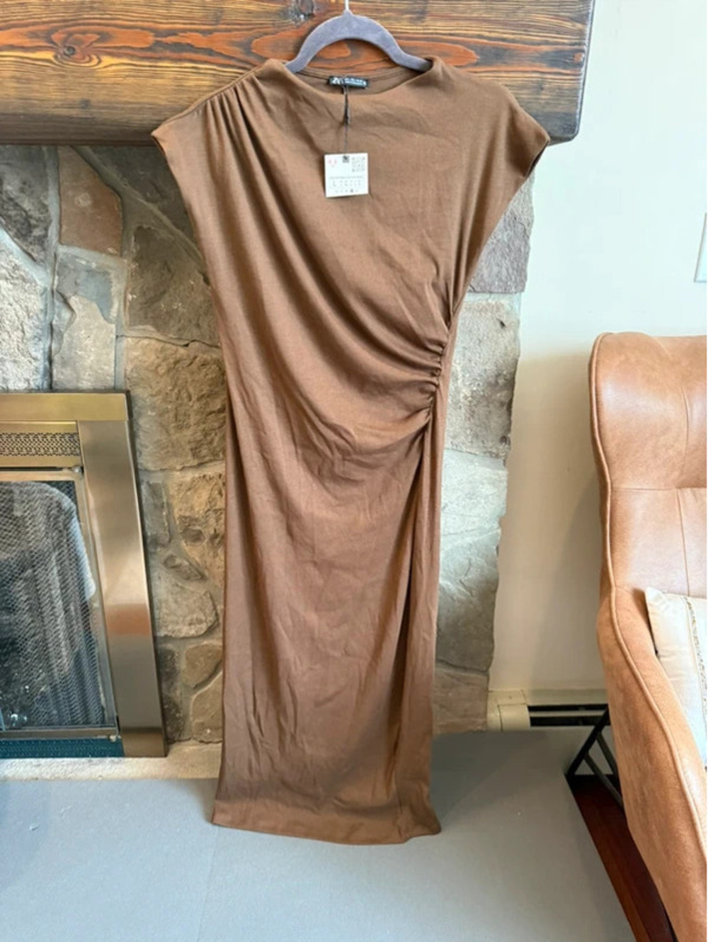 Zara Women’s Ribbed Ruched Dress - Picture 2 of 5